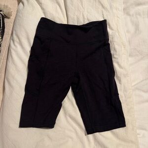 Lululemon Athletica Bike Shorts Size 6